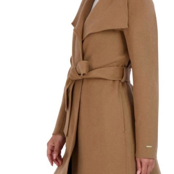 🔥Tahari Ella Double Face Wrap Coat - NWT🔥 - Picture 6 of 10